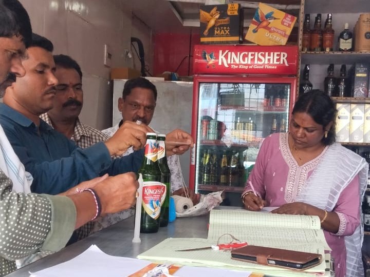 వర్ధన్నపేటలో వైన్ షాప్‌‌లో ఎక్సైజ్ తనిఖీలు