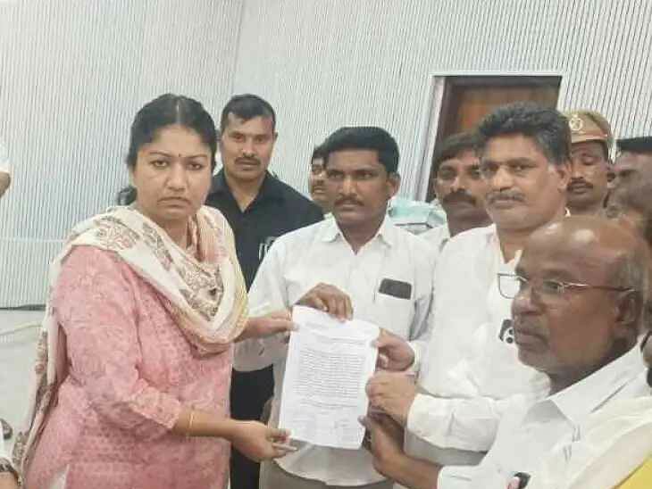 డంప్ యార్డు రద్దు చేయాలని కలెక్టర్‌కి వినతి