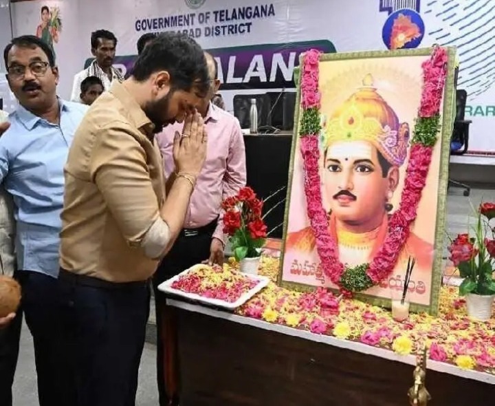 బసవన్న ఆశయాలను ఆచరించాలి: కలెక్టర్