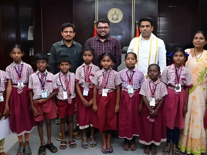 ప్రభుత్వ విద్యను సక్రమంగా వినియోగించుకోండి: కలెక్టర్