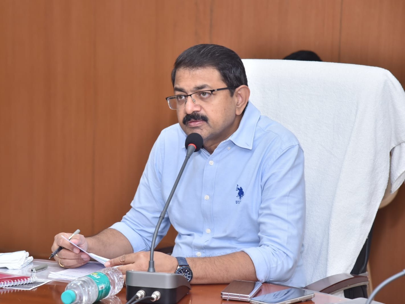 ‘జిల్లాకు ఐదు పశు ఔషది కేంద్రాలు మంజూరు’