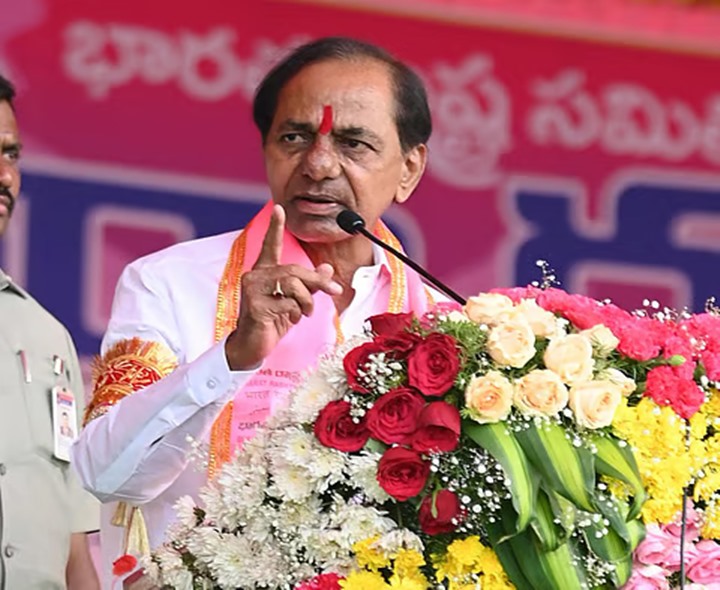 తెలంగాణ పునర్నిర్మాణం కావాలి: కేసీఆర్