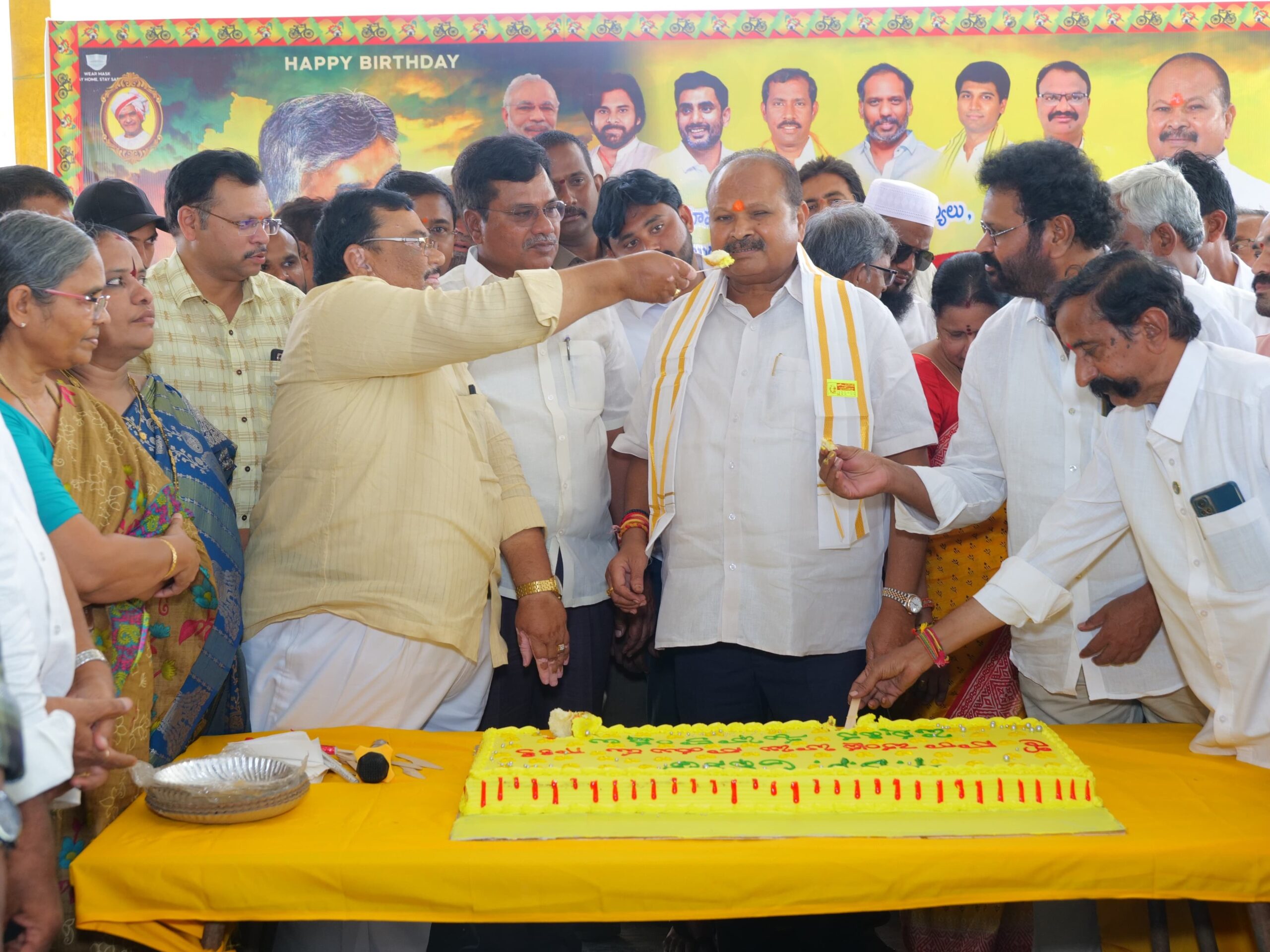 సత్తెనపల్లిలో సీఎం చంద్రబాబు జన్మదిన వేడుకలు