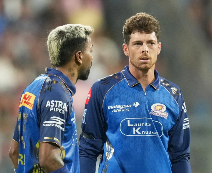 GT vs MI: ఒకే ఓవర్‌లో 2 వికెట్లు డౌన్