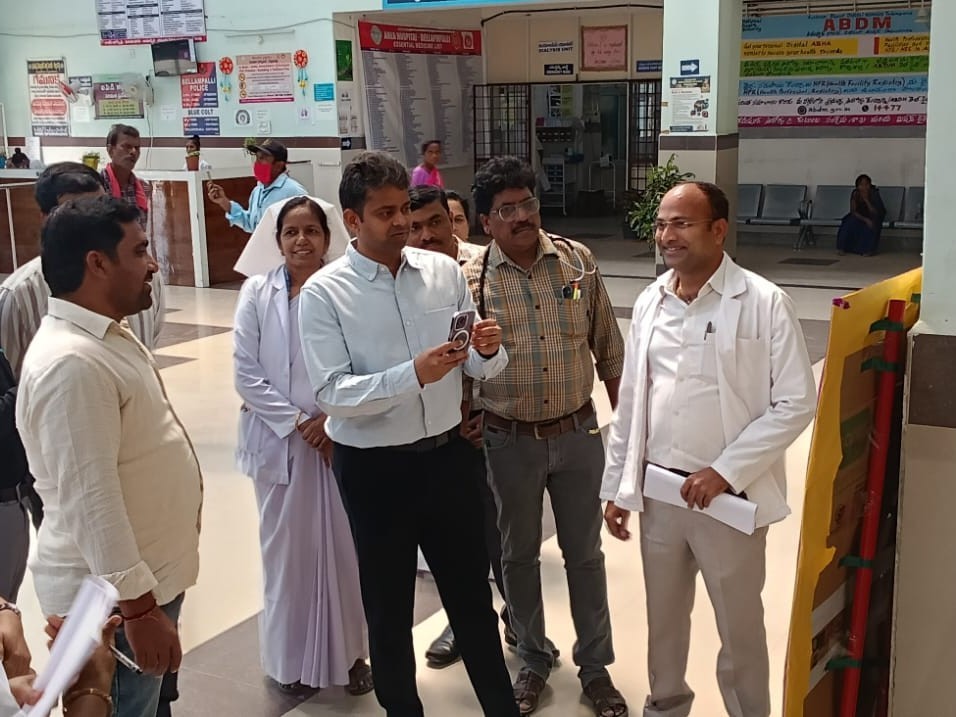 ప్రభుత్వ ఆసుపత్రిని తనిఖీ చేసిన కాయకల్ప బృందం