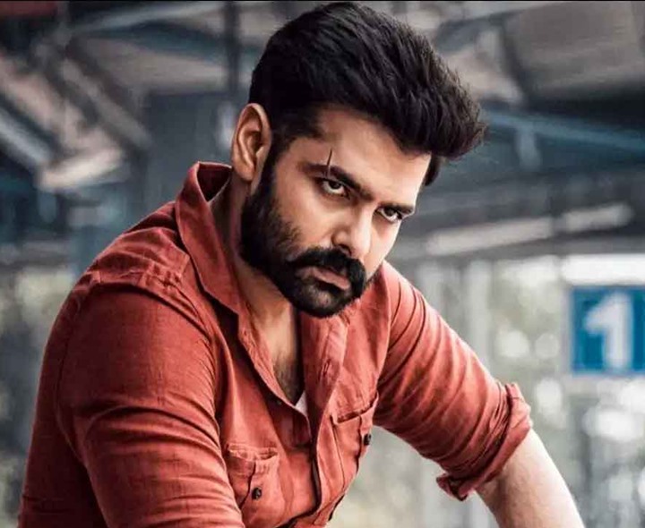 వరుస ఫ్లాప్‌లు.. హీరో సంచలన నిర్ణయం