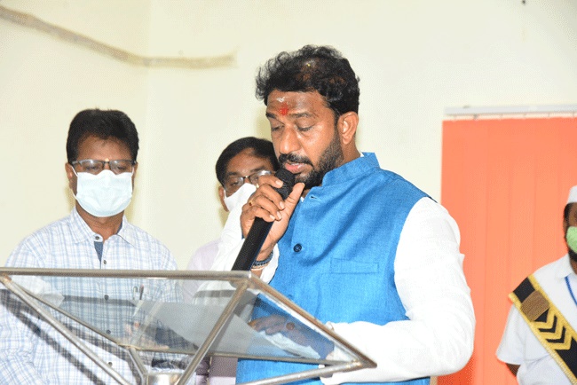 దస్తగిరి హత్య.. మాజీ డిప్యూటీ మేయర్ ఇంట్లో సోదాలు