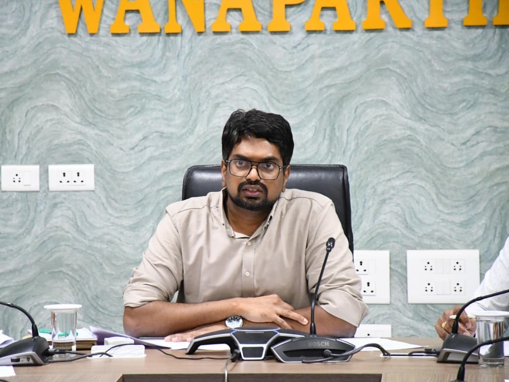 వనపర్తిలో సంక్షేమ వారోత్సవాలు: కలెక్టర్