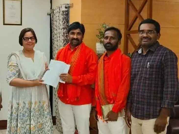 పట్టణ అభివృద్ధికి ప్రత్యేక నిధులు ఇవ్వాలని వినతి