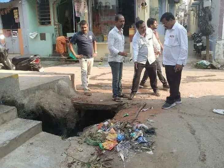 పారిశుద్ధ్యంపై కమీషనర్‌కు వివరించిన బీజేపీ కార్యదర్శి