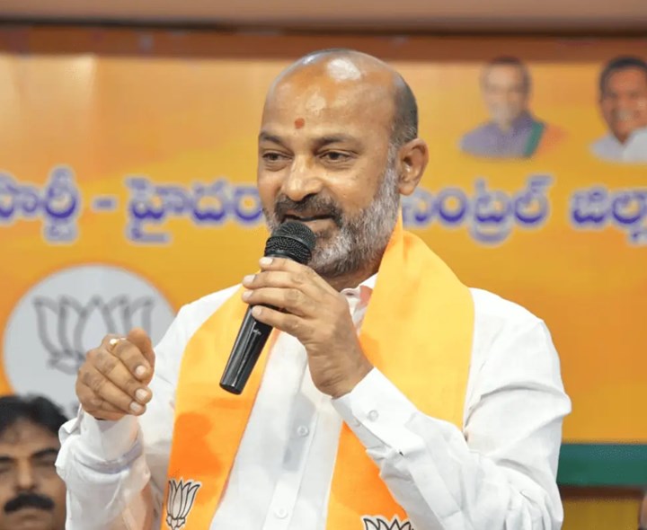 సీఎం రేవంత్‌ను తిడుతున్నారు: బండి సంజయ్