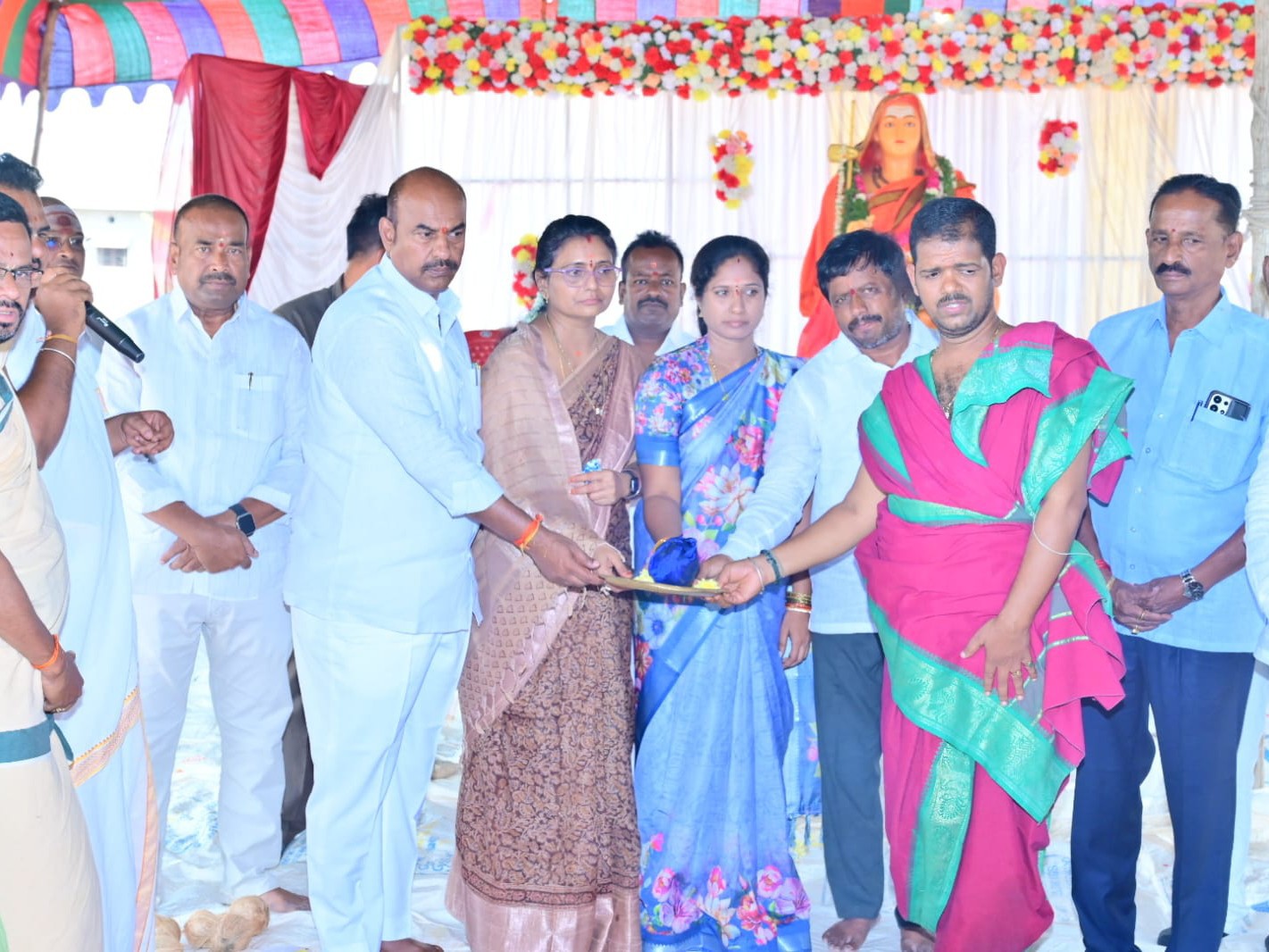 ఆది శంకరాచార్య జయంతి వేడుకల్లో పాల్గొన్న ఎమ్మెల్యే