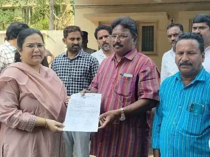 ఇంటి పట్టాలు ఇవ్వాలంటూ ఎమ్మెల్యేకు సీపీఎం వినతి