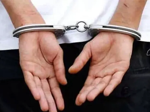 అల్వాల్‌లో ఫేక్ ఫుడ్ సేఫ్టీ అధికారుల అరెస్ట్