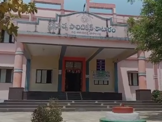 పాలిటెక్నిక్ ప్రవేశాల దరఖాస్తు గడువు పొడిగింపు: HM