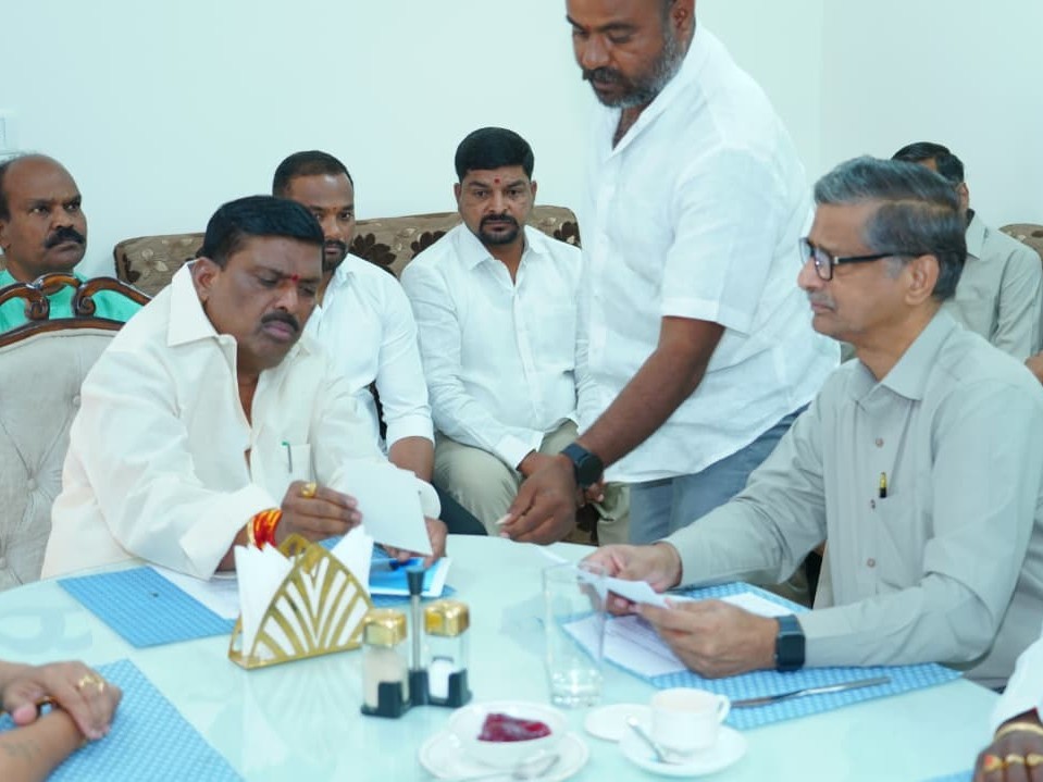 బీహెచ్ఈఎల్ యాజమాన్యానికి ఎమ్మెల్యే హెచ్చరిక