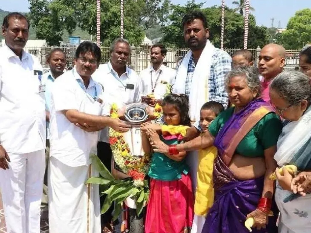 టీటీడీకి ద్విచక్ర వాహనం విరాళం