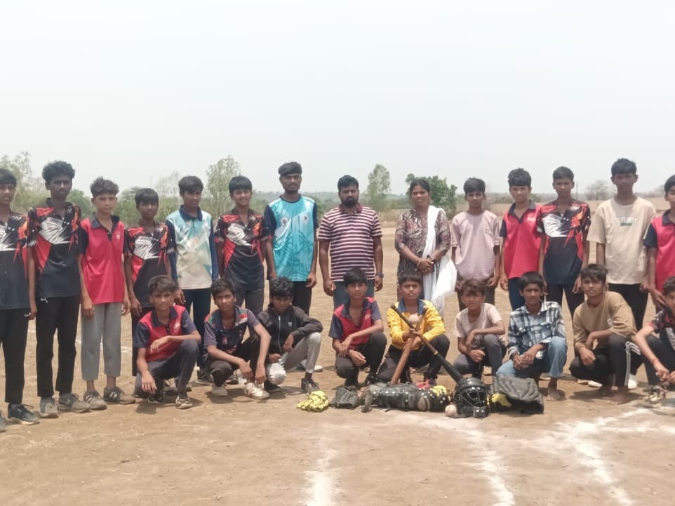 బేస్ బాల్ జిల్లా జట్ల ఎంపిక