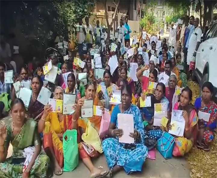 హైదరాబాద్‌లో నాగర్ కర్నూల్ జిల్లా రైతుల ఆందోళన