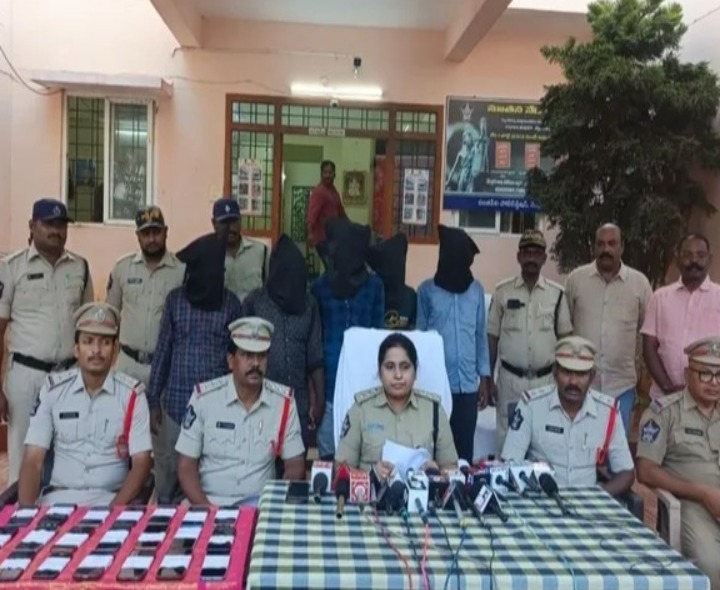 బీహార్ గ్యాంగ్‌ను అరెస్ట్ చేసిన పోలీసులు