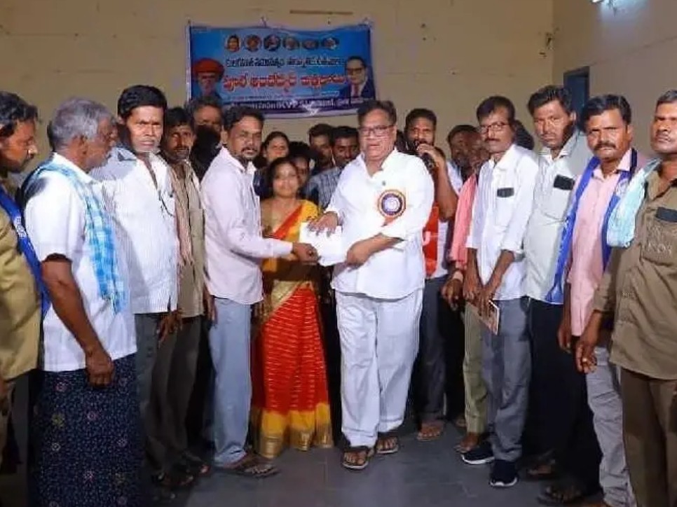 కార్మికుల సమస్యలపై సీఐటీయూ వినతి