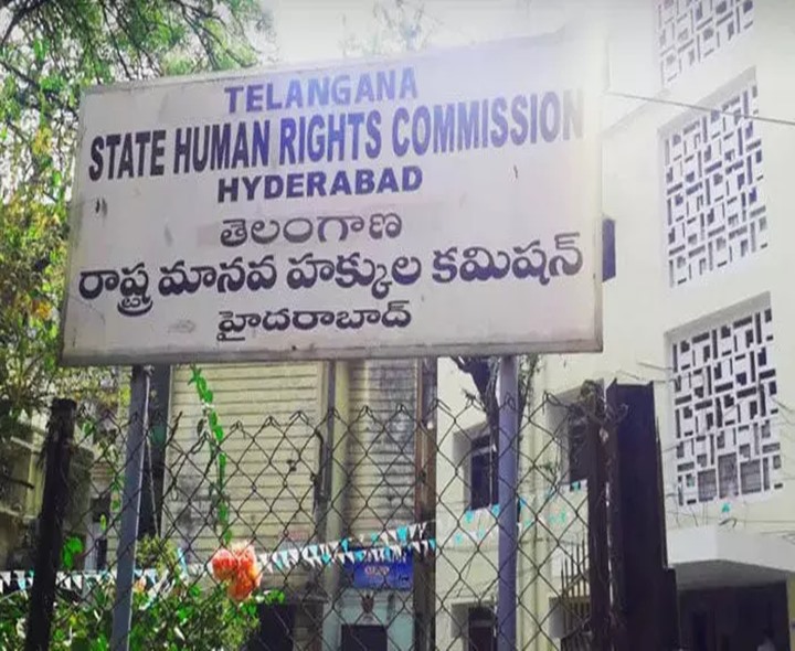వీధి కుక్కల దాడిలో HRC సీరియస్