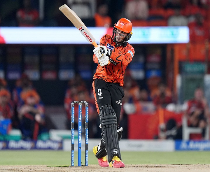 SRH vs DC: భారీ స్కోర్ దిశగా సన్‌రైజర్స్