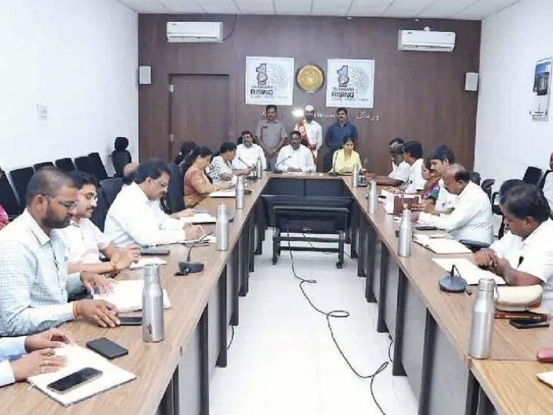 ‘మొక్కజొన్న కొనుగోళ్లు వేగవంతం చేయాలి’