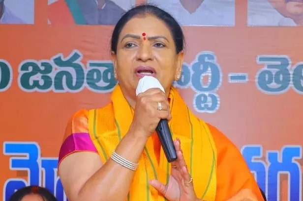 కాంగ్రెస్, దాని మిత్రపక్షాలకు గుణపాఠం తప్పదు: డీకే అరుణ