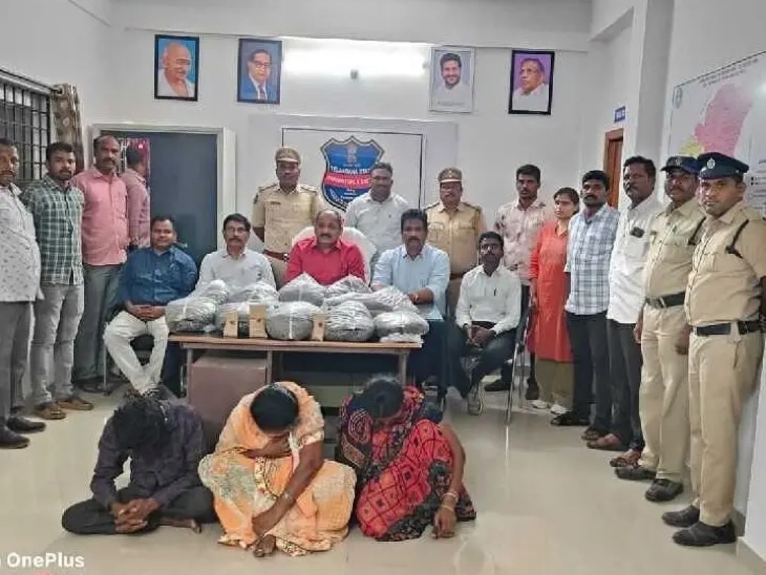 ట్రైన్‌లో తరలిస్తున్న గంజాయి పట్టివేత