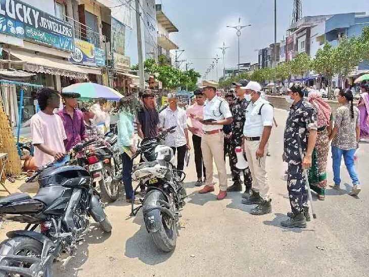 వాహనాల తనిఖీ.. 45 కేసులు నమోదు