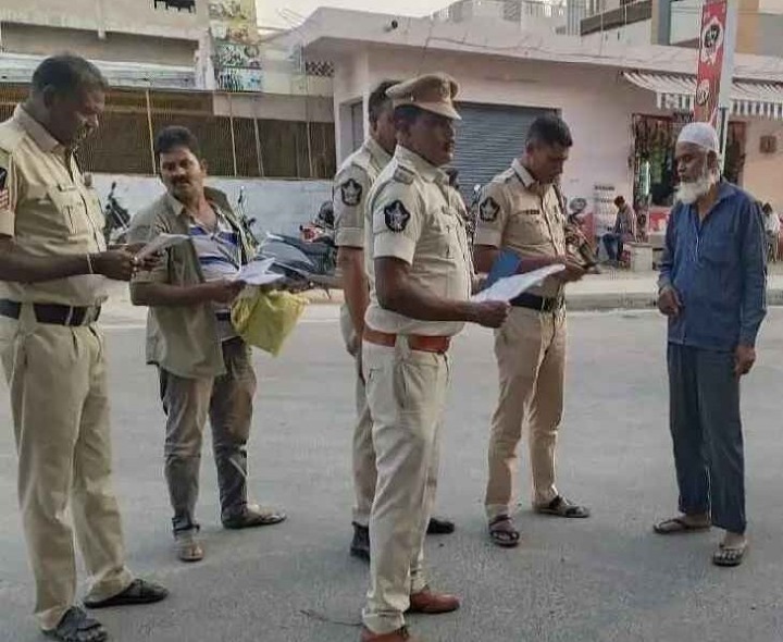 జిల్లా వ్యాప్తంగా పోలీసుల విస్తృత తనిఖీలు