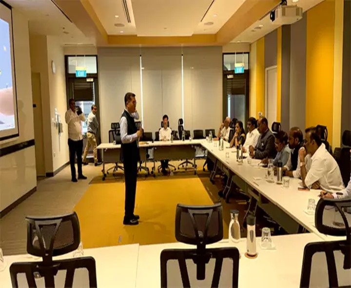 సింగపూర్ పర్యటనలో మంత్రుల బృందం