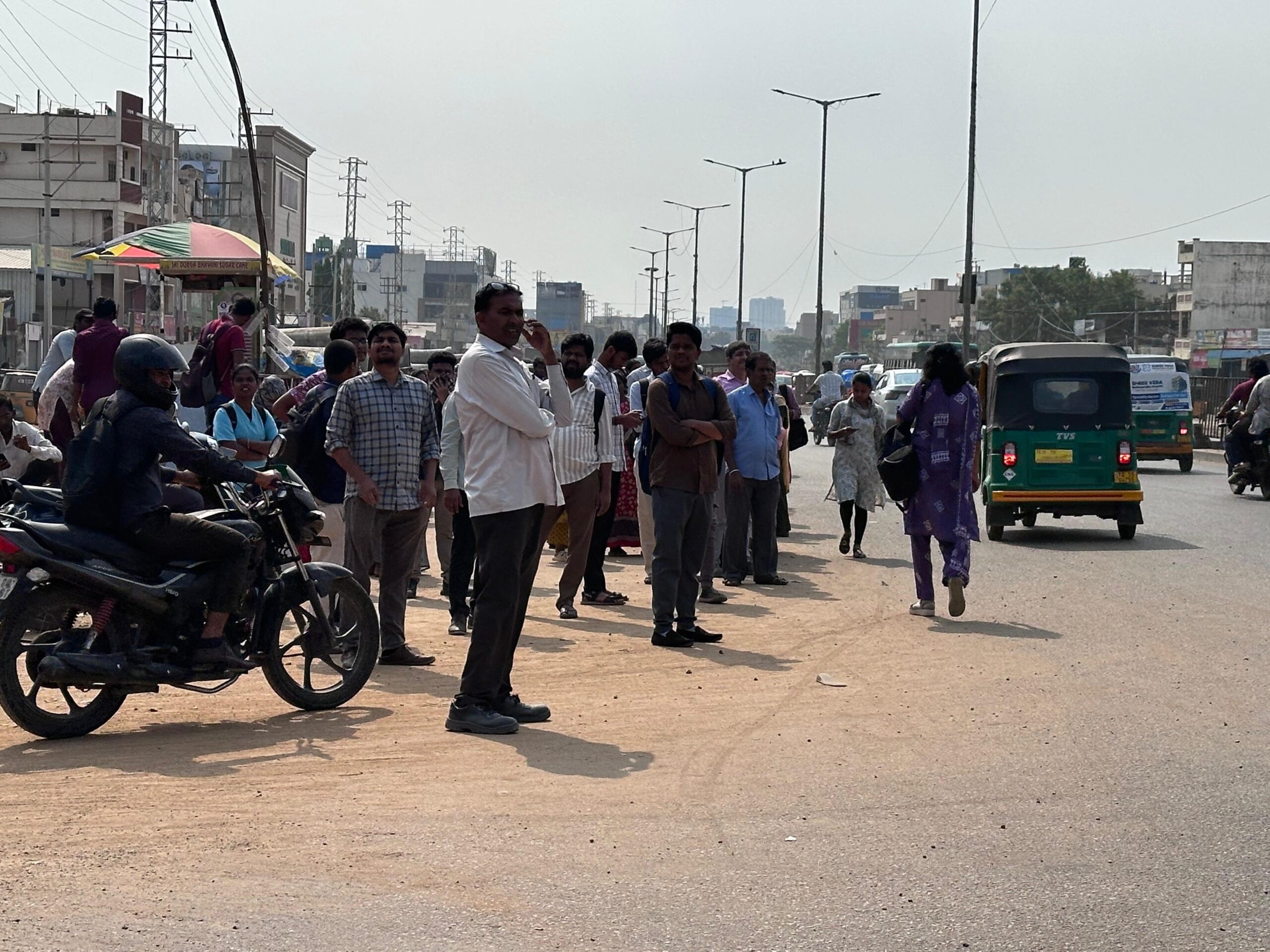 ఆర్టీసీ సమ్మెతో ప్రయాణికులు ఇబ్బందులు