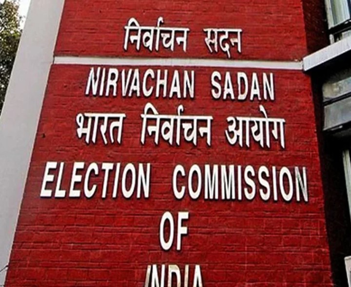 డీఎంకే నేతల ఇళ్లలో తనిఖీలు.. నగదు స్వాధీనం