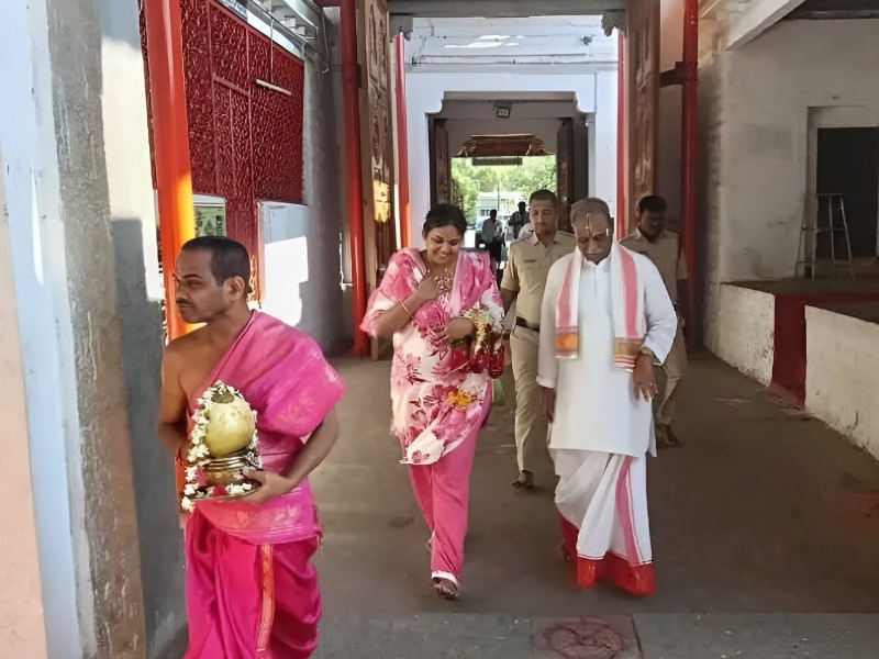 తిమ్మప్పను దర్శించుకున్న జూనియర్ సివిల్ జడ్జి