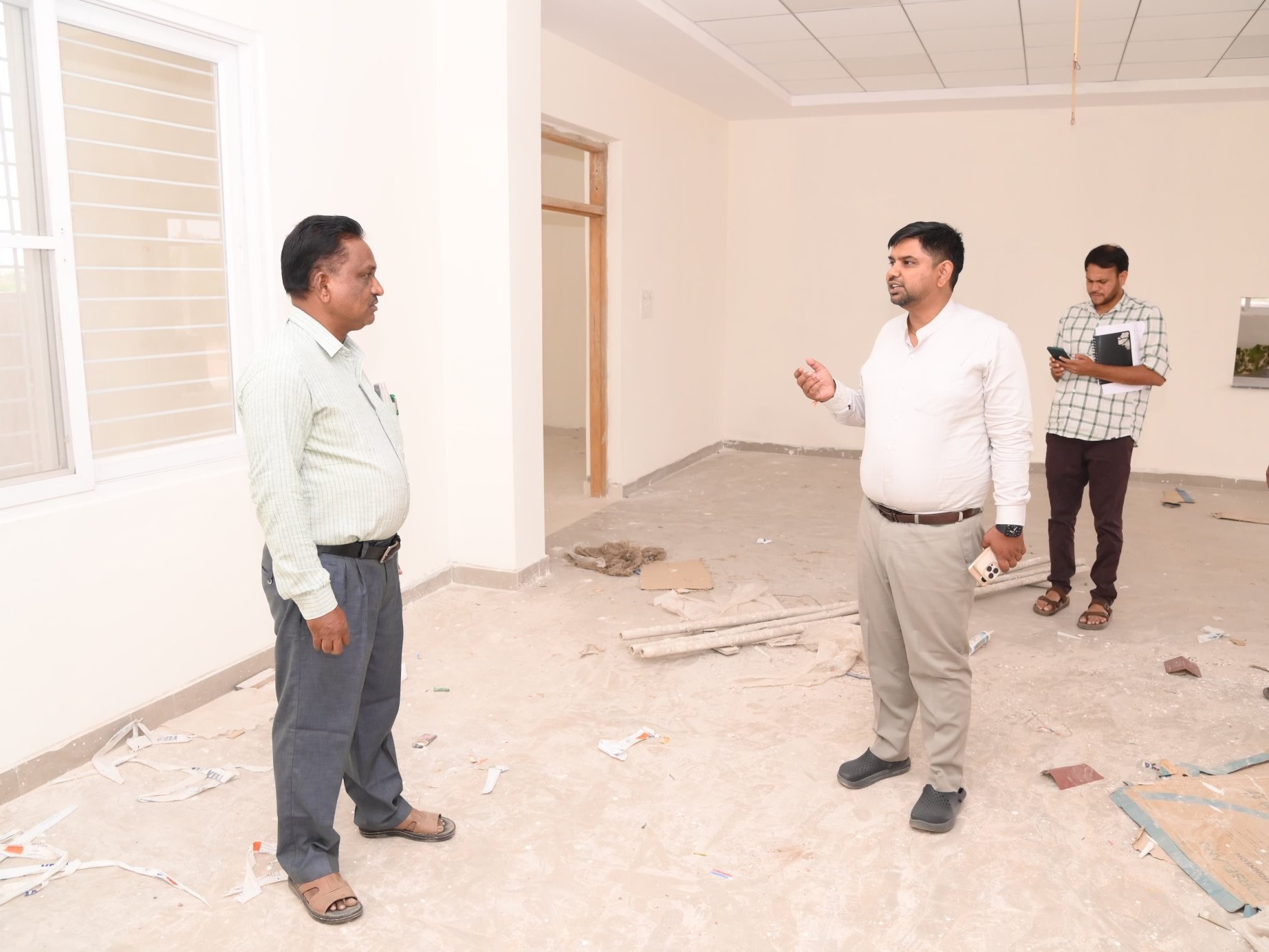 నస్పూర్‌లో బాలసదనం నిర్మాణ పనుల పరిశీలన