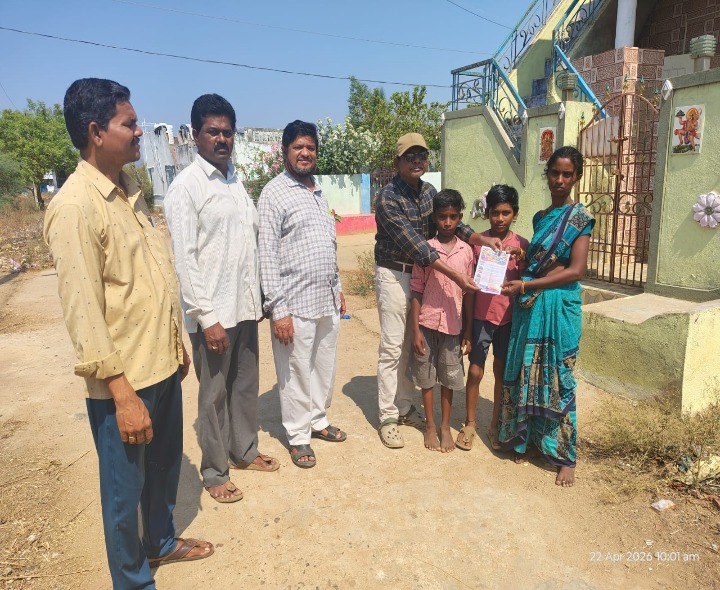 ‘ప్రభుత్వ పాఠశాలల్లోనే విద్యార్థులను చేరిపిద్దాం’