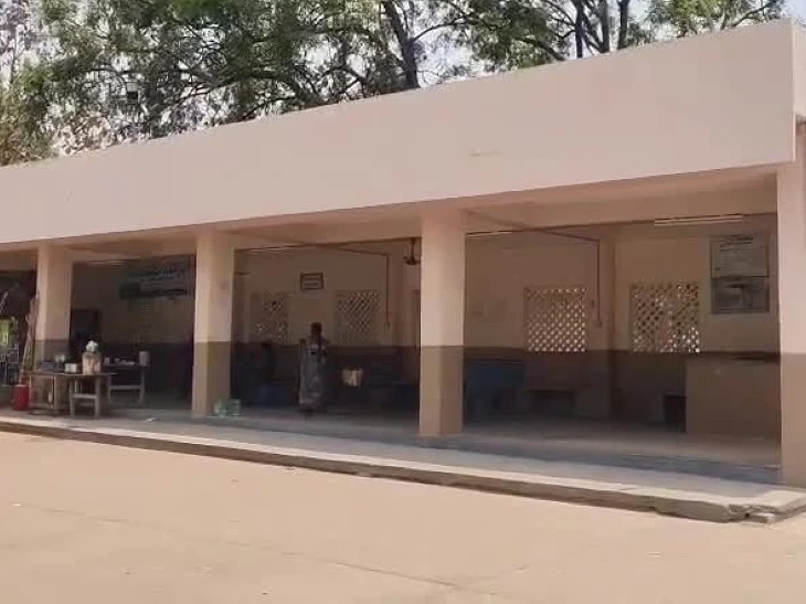 సమ్మె ఎఫెక్ట్.. వెలవెలబోతున్న బస్టాండ్!