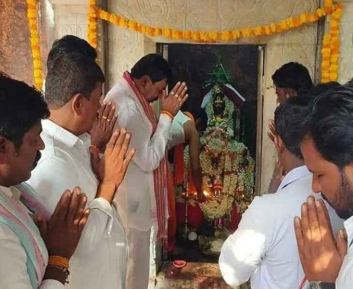 ఆలయ అభివృద్ధికి MLA రూ.20వేల విరాళం