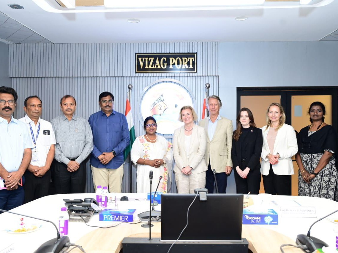 పోర్టును సందర్శించిన నార్వే బృందం