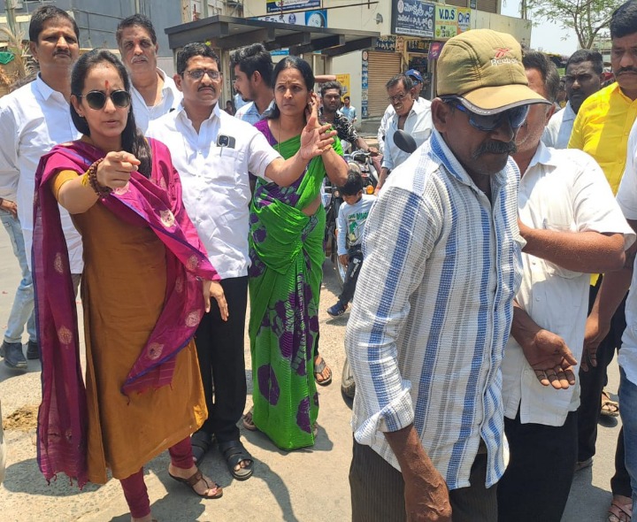 మానవత్వం చాటుకున్న ఎంపీ శబరి