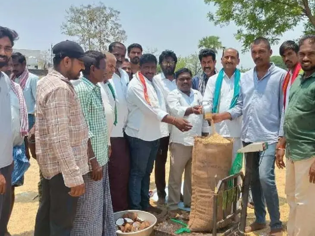 ‘గ్రామాల వారీగా ధాన్యం కొనుగోలు కేంద్రాలు ఏర్పాటు’