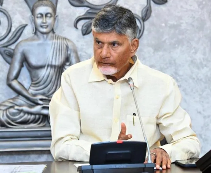 పిఠాపురం ప్రొటోకాల్ గొడవ.. చంద్రబాబు ఆగ్రహం