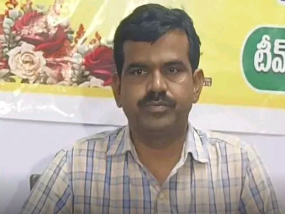 వనపర్తిలో బస్సులు నడిపిన డీఎం