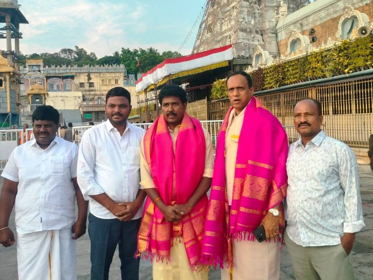 శ్రీవారిని దర్శించుకున్న ఎమ్మెల్యే ఎంఎస్ రాజు