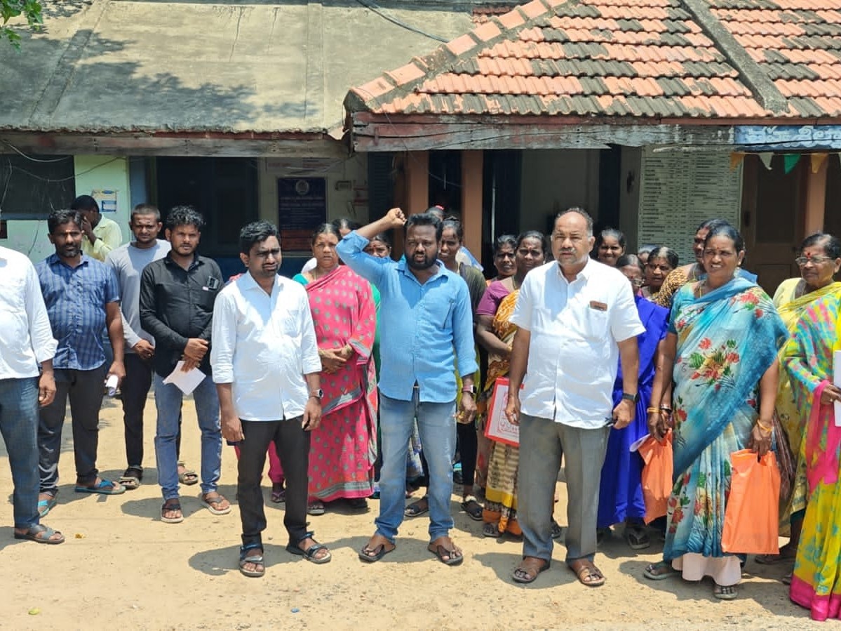 ‘మత్స్యకారుల ఇళ్లను తొలగించడం దుర్మార్గం’