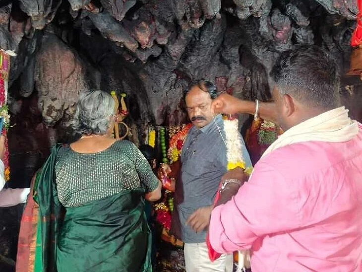 గుబ్బల మంగమ్మను దర్శించుకున్న అదనపు కలెక్టర్