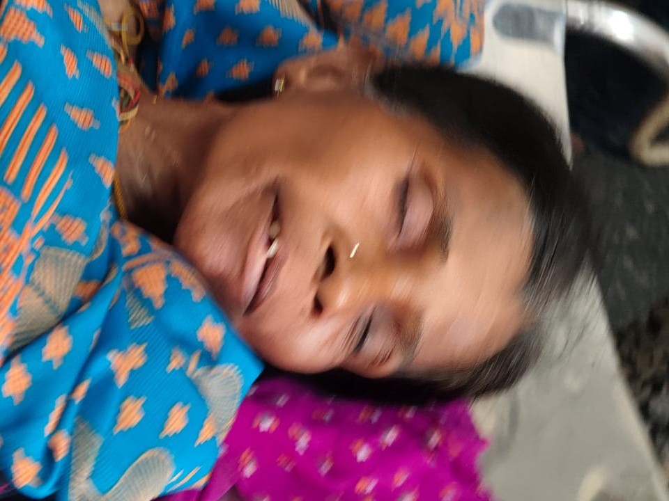వడదెబ్బతో మహిళా కూలీ మృతి