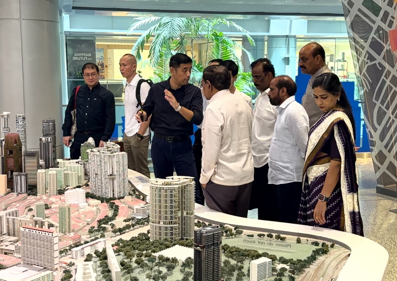 సింగపూర్‌లో 2వ రోజు మంత్రుల పర్యటన